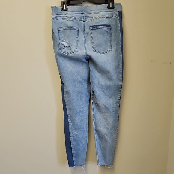 SPANX Light Blue Skinny Jeans with Dark Blue Side Panels - Picture 8 of 8